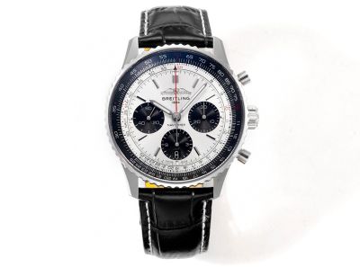Breitling Chronometre Navitimer 43MM in Diameter B01 Movement White with Black Watch